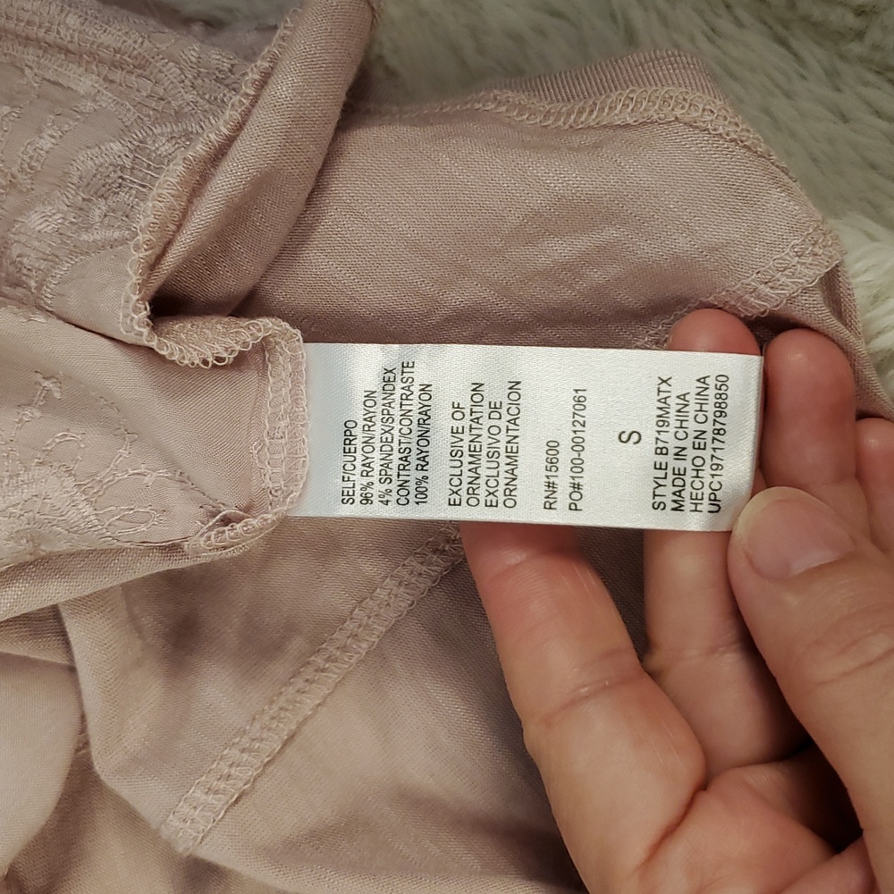 Democracy Embroidered Rayon Button Front Top S Blush Pink - Picture 9 of 12